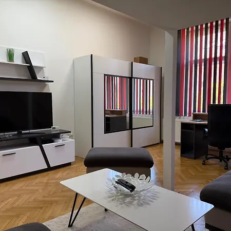 Apartamento Biztos Kuckó *